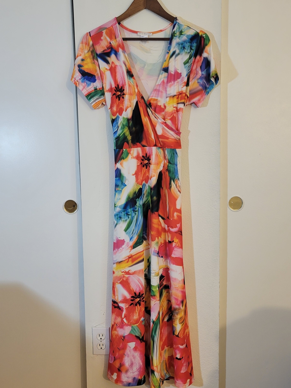 Venus Floral Vneck Maxi Dress - Multicolor